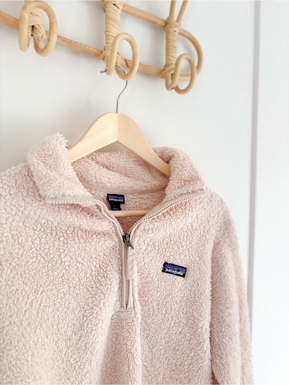 Patagonia Pale Pink Sherpa Half-Zip Pullover - Picture 2 of 2
